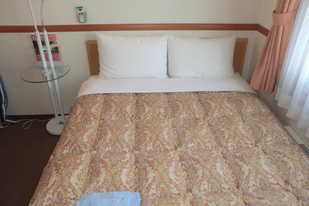 Toyoko Inn Tokyo Yamanote Sen Otsuka Eki Kita Guchi No 2 Exteriör bild