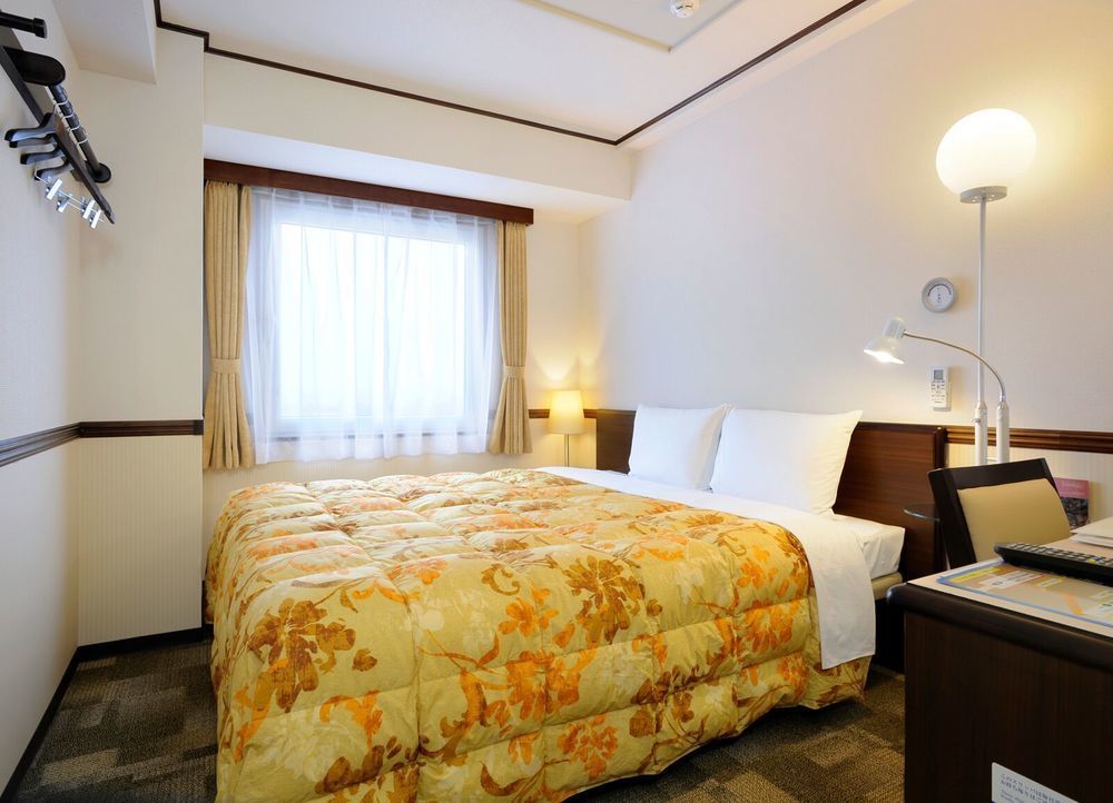 Toyoko Inn Tokyo Yamanote Sen Otsuka Eki Kita Guchi No 2 Exteriör bild