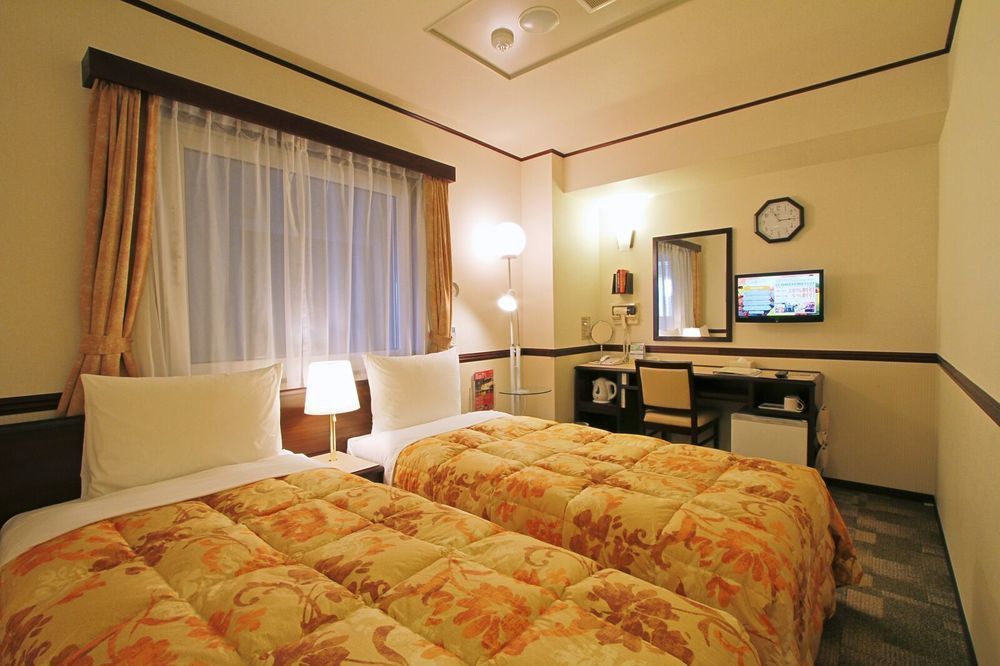 Toyoko Inn Tokyo Yamanote Sen Otsuka Eki Kita Guchi No 2 Exteriör bild